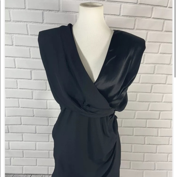 NWT CARMEN MARCH GATHERED CREPE MINI DRESS - Picture 7 of 16